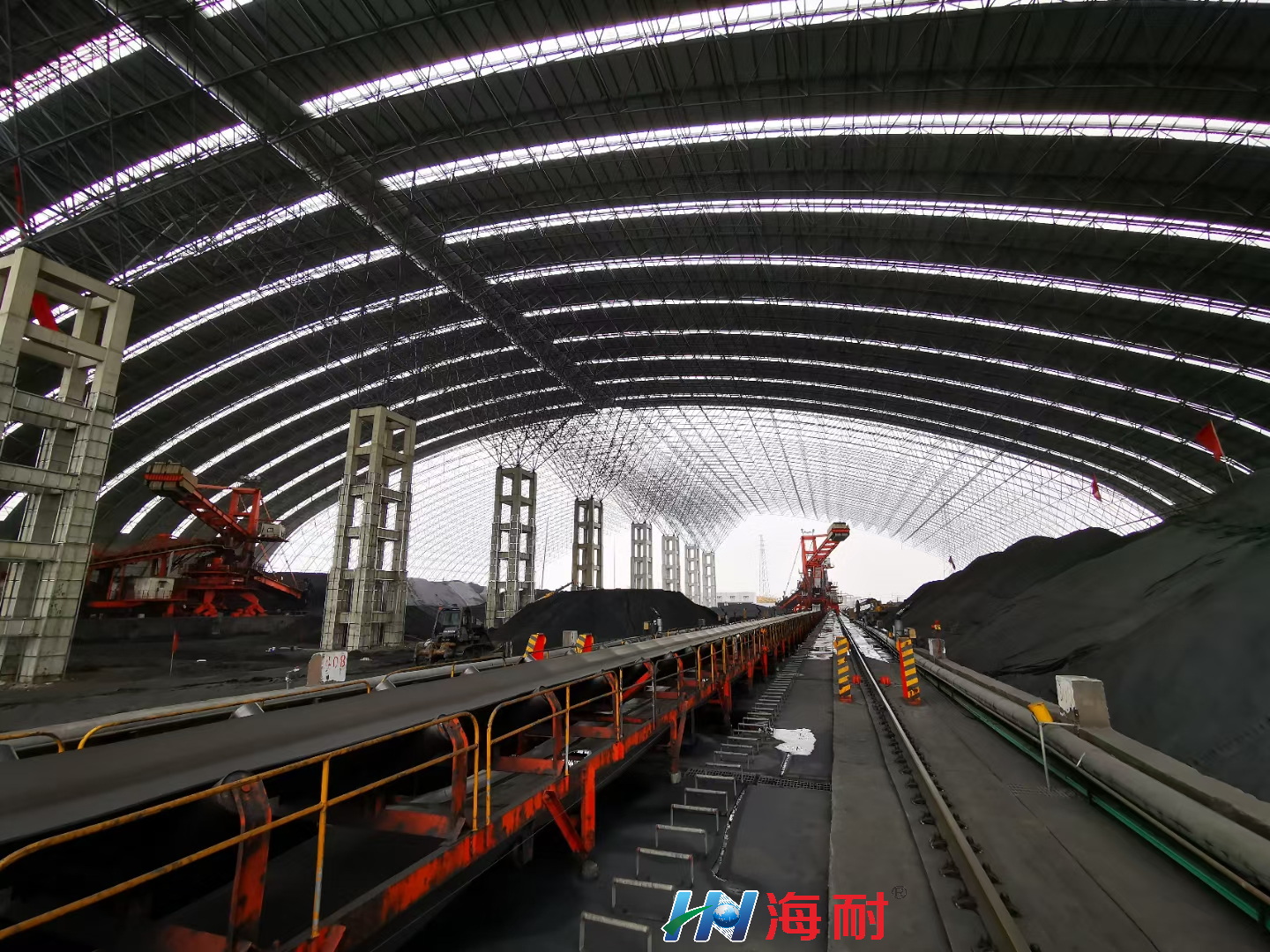 海耐PVC覆膜彩鋼瓦工程